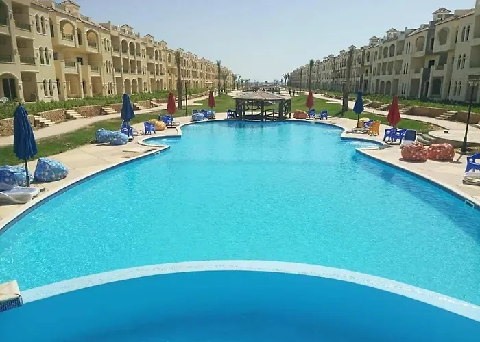 الشالية في السخنه طريق السويس Ain Sukhna